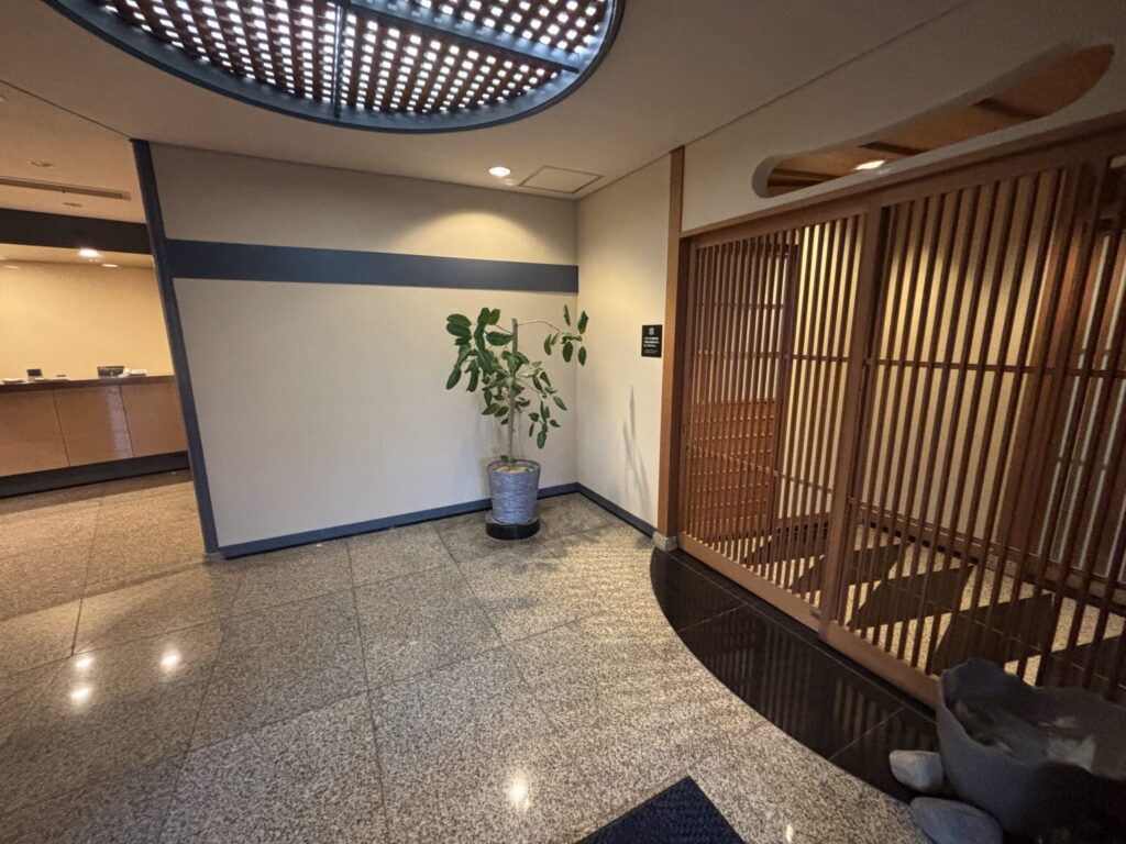 ライブラリー玄関