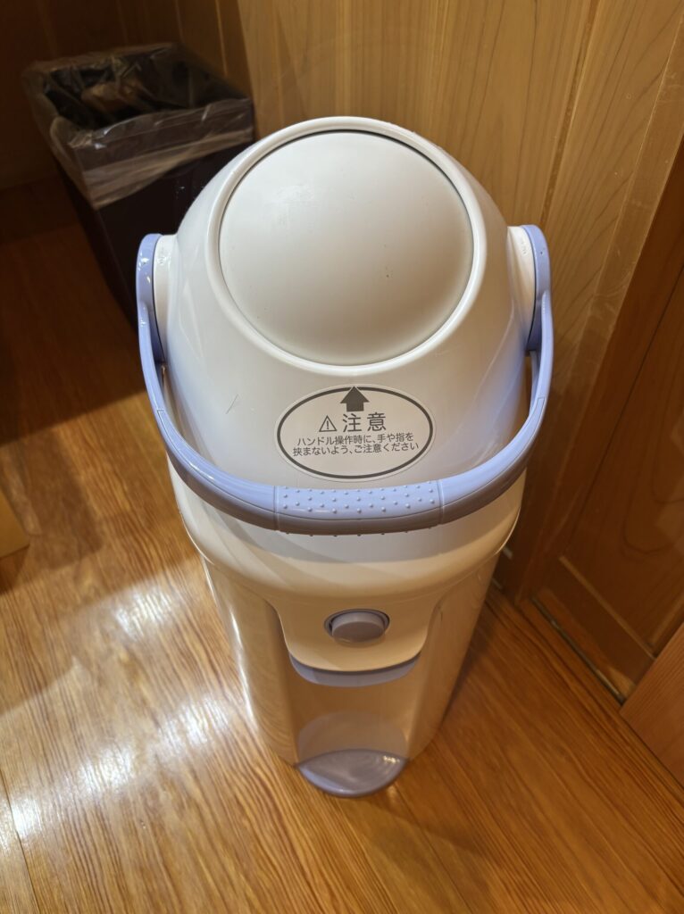 オムツゴミ箱