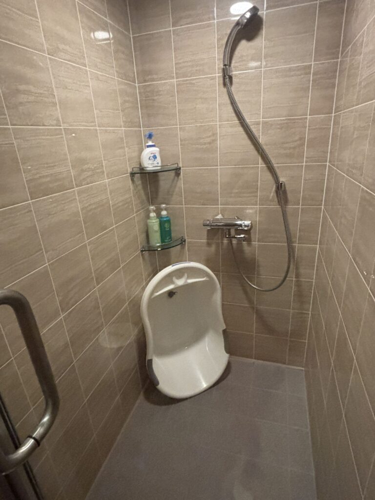 室内の浴室にベビーバスもありました。部屋で済ませたい派にはありがたいです